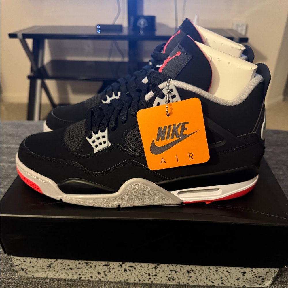 Suede Jordan 4 Bred Size 12